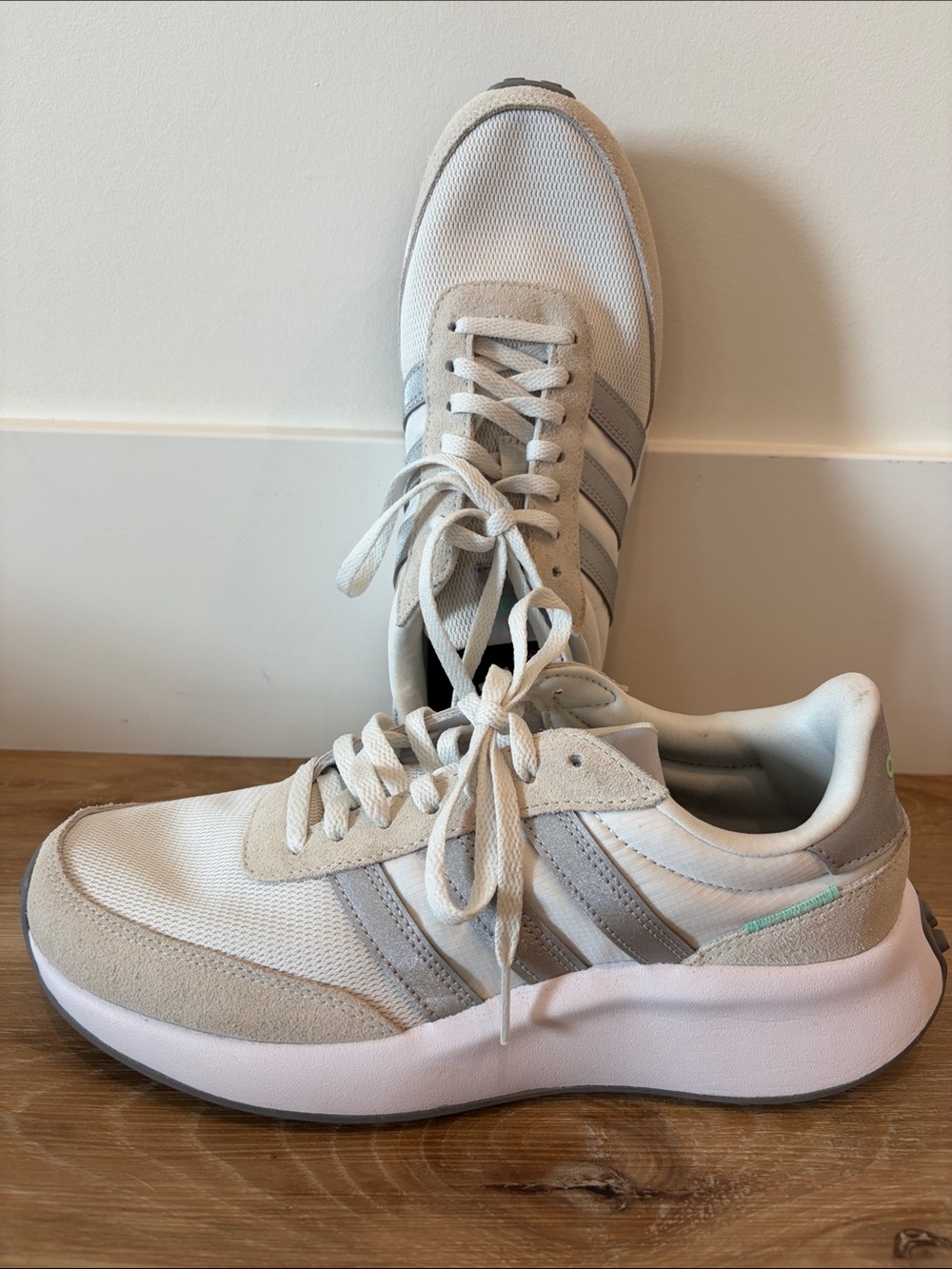adidas Women's Sneakers in Light Beige and Gray